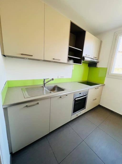 Logement A 10 Minutes A Pied De La Gare Centre Avignon Exterior photo